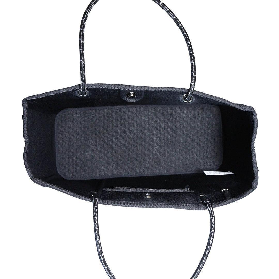 DAYDREAMER Neoprene Tote Bag With Closure - BLACK-DAYDREAMER Neoprene Tote Bag With Closure - BLACK - Willow Bay-Stunning, stylish and functional, our black daydreamer neoprene tote bags are perfect for everyday use. Free shipping for AU & NZ. Shop Now!
-neoprene bag-shopping bag-handbag-travel bag-washable-vegan bag-Willow Bay Australia