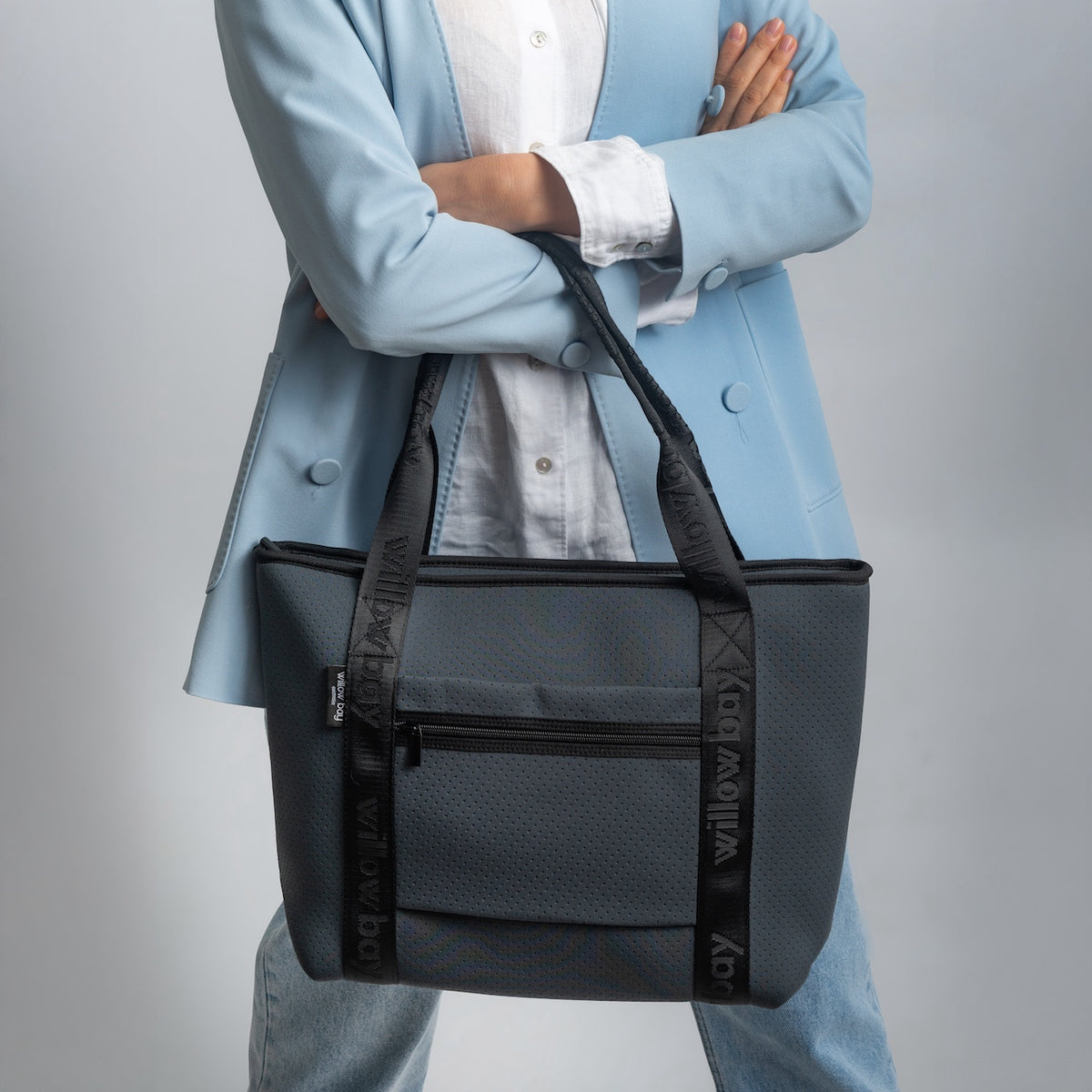 Pre-Order: BOUTIQUE TRAVEL Neoprene Tote Bag With Zip (with luggage/trolley sleeve) - CHARCOAL