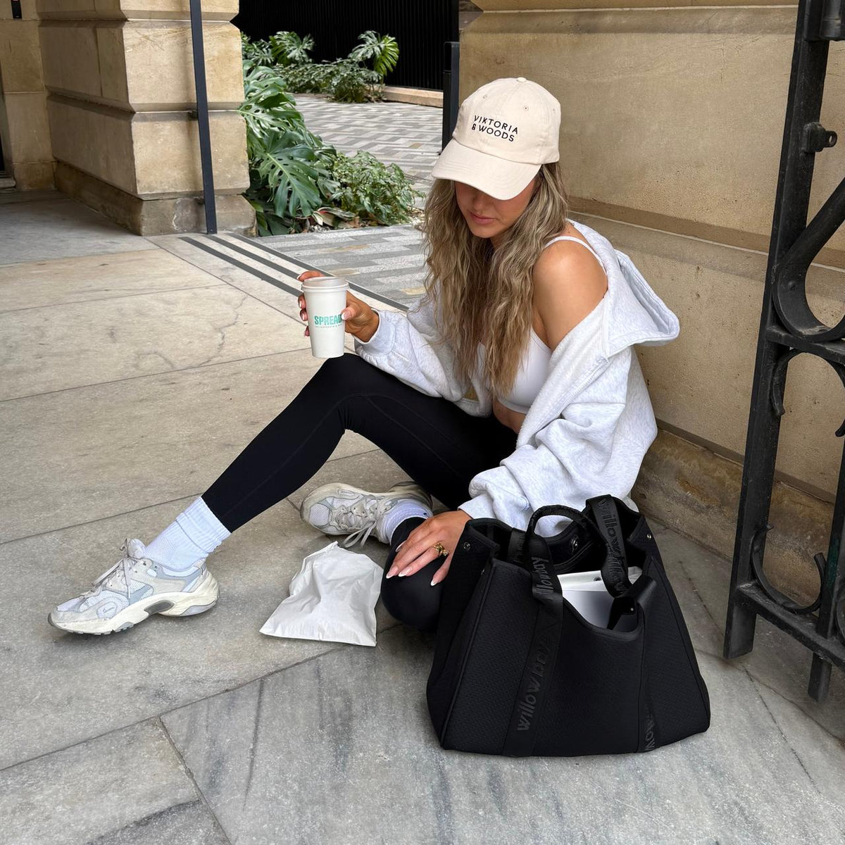 DAYDREAMER BRANDED Neoprene Tote Bag - BLACK